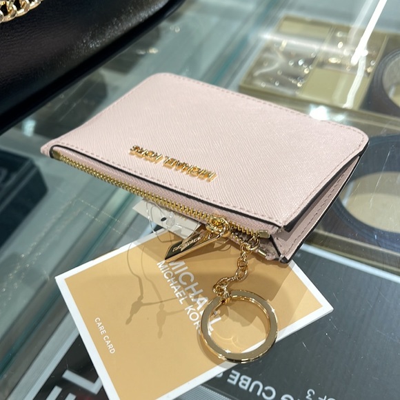 MICHAEL KORS SMALL TOP ZIP COINPOUCH WITH ID CARD CASE WALLET 
POWDER BLUSH 
Not - Picture 7 of 16